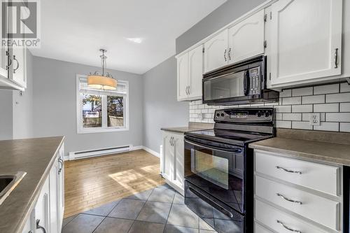 93D Newtown Road, St. John'S, NL - Indoor Photo Showing Kitchen