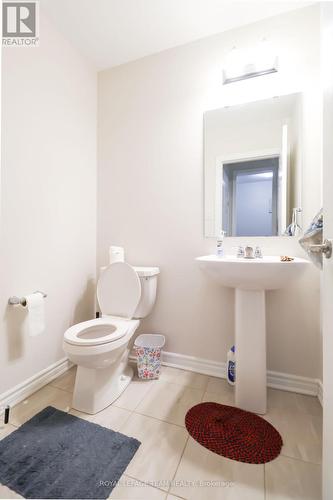 918 Nokomis Place, Ottawa, ON - Indoor Photo Showing Bathroom