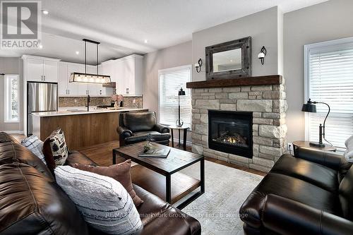 34 Davis Street, Collingwood, ON - Indoor Photo Showing Living Room With Fireplace