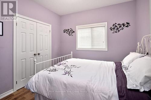 34 Davis Street, Collingwood, ON - Indoor Photo Showing Bedroom