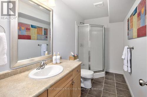 34 Davis Street, Collingwood, ON - Indoor Photo Showing Bathroom