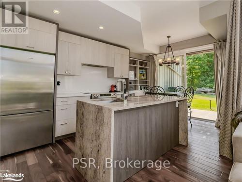 34 Carrick Trail, Gravenhurst (Muskoka (S)), ON - Indoor Photo Showing Kitchen