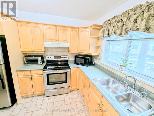 58 - 751 Steeles Avenue W, Toronto, ON - Indoor Photo Showing Kitchen With Double Sink