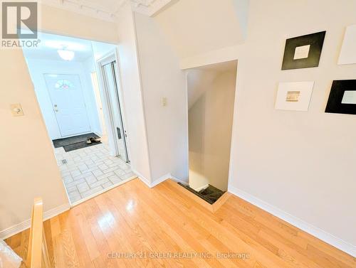 58 - 751 Steeles Avenue W, Toronto, ON - Indoor Photo Showing Other Room