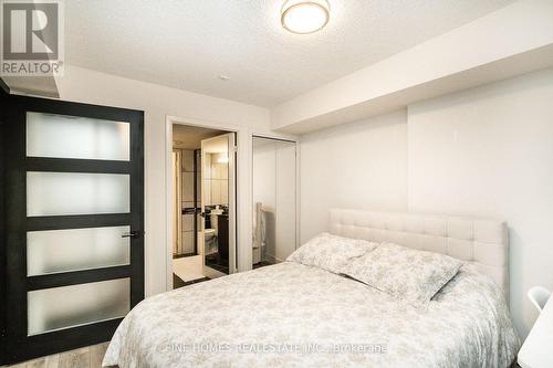 505 - 525 Wilson Avenue, Toronto, ON - Indoor Photo Showing Bedroom