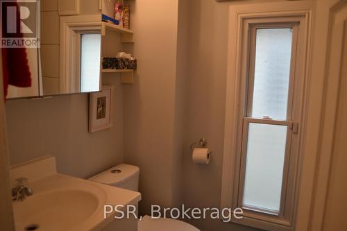 65 Shirley Street, Toronto, ON - Indoor Photo Showing Bathroom