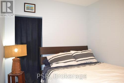 65 Shirley Street, Toronto, ON - Indoor Photo Showing Bedroom