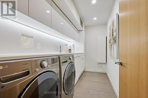 101 - 225 The Donway W, Toronto, ON - Indoor Photo Showing Laundry Room