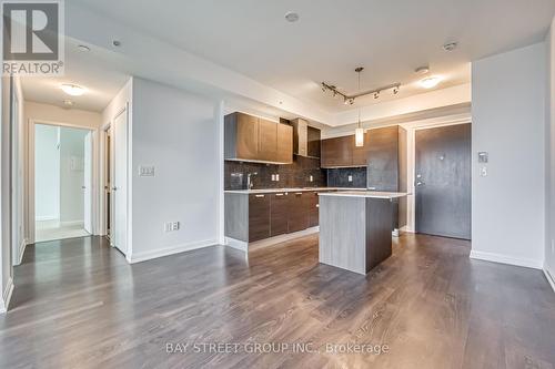 2605 - 11 Bogert Avenue, Toronto, ON - Indoor Photo Showing Kitchen