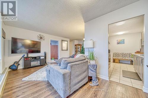 1109 - 1250 Bridletowne Circle, Toronto, ON - Indoor Photo Showing Living Room