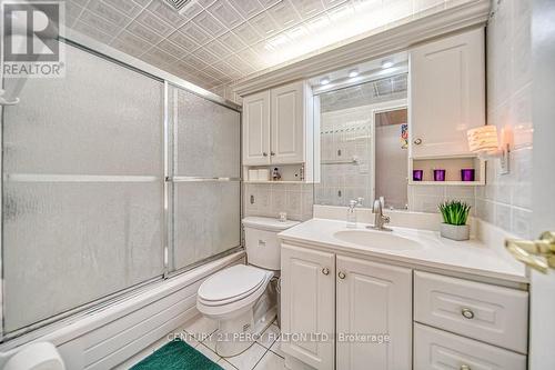 1109 - 1250 Bridletowne Circle, Toronto, ON - Indoor Photo Showing Bathroom