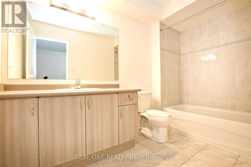 2706 Deputy Minister Path, Oshawa, ON - Indoor Photo Showing Bathroom