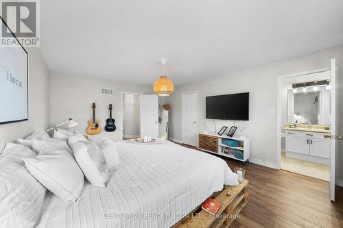 10 Colchester Street, Markham, ON - Indoor Photo Showing Bedroom