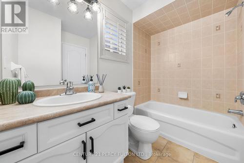 10 Colchester Street, Markham, ON - Indoor Photo Showing Bathroom