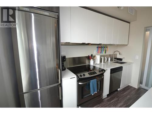 1290 St. Paul Street Unit# 505, Kelowna, BC - Indoor Photo Showing Kitchen