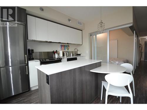 1290 St. Paul Street Unit# 505, Kelowna, BC - Indoor Photo Showing Kitchen