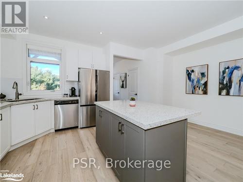 51 Rockmount Crescent, Gravenhurst (Muskoka (S)), ON - Indoor Photo Showing Kitchen