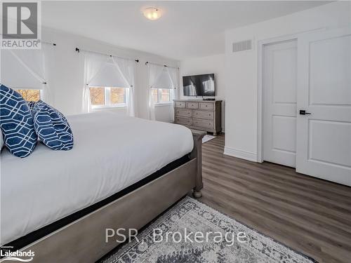 51 Rockmount Crescent, Gravenhurst (Muskoka (S)), ON - Indoor Photo Showing Bedroom