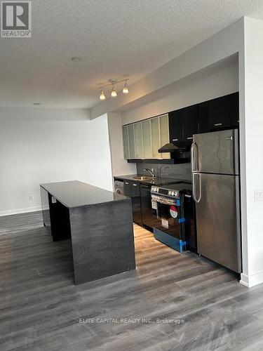 2305 - 29 Singer Court, Toronto, ON - Indoor Photo Showing Kitchen