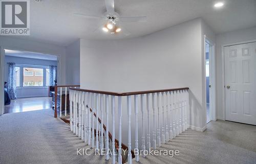 5 Hoyt Court, Whitby, ON - Indoor Photo Showing Other Room