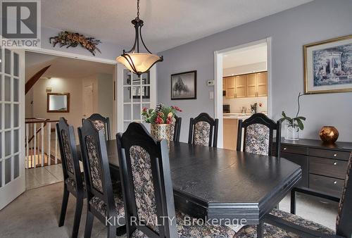 5 Hoyt Court, Whitby, ON - Indoor Photo Showing Dining Room