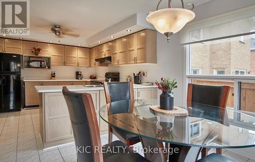 5 Hoyt Court, Whitby, ON - Indoor Photo Showing Dining Room