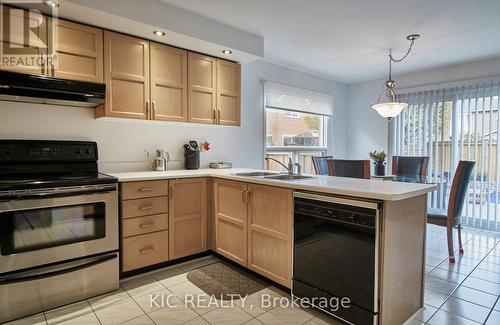 5 Hoyt Court, Whitby, ON - Indoor Photo Showing Kitchen With Double Sink