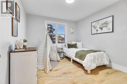 8548 Centennial Road, St. Thomas, ON - Indoor Photo Showing Bedroom