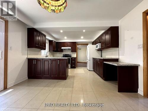 3897 19Th Avenue, Markham, ON - Indoor Photo Showing Kitchen