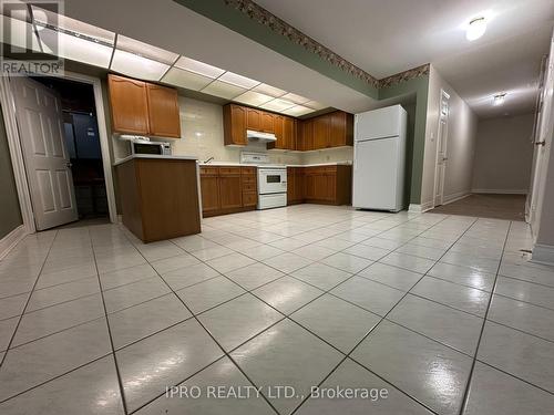 3897 19Th Avenue, Markham, ON - Indoor Photo Showing Kitchen