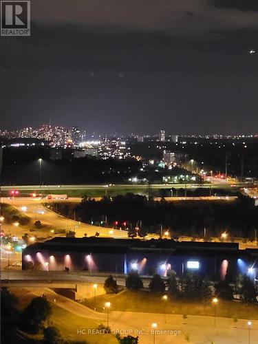 Lph09 - 95 Oneida Crescent, Richmond Hill, ON - Outdoor With View