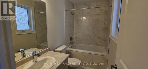 33 Plank Road, Bradford West Gwillimbury, ON - Indoor Photo Showing Bathroom