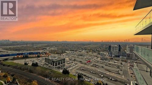 Lph09 - 95 Oneida Crescent, Richmond Hill, ON - Outdoor With View