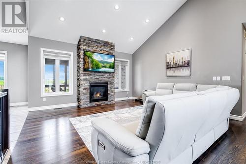 2125 Fox Run Road, Leamington, ON - Indoor Photo Showing Living Room With Fireplace