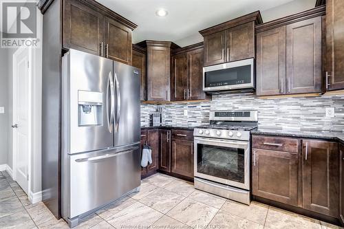 2125 Fox Run Road, Leamington, ON - Indoor Photo Showing Kitchen