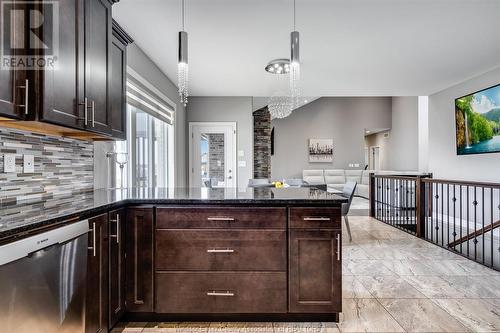 2125 Fox Run Road, Leamington, ON - Indoor Photo Showing Kitchen With Upgraded Kitchen