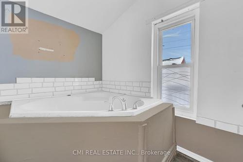 34 7Th Street Sw, Arran-Elderslie, ON - Indoor Photo Showing Bathroom