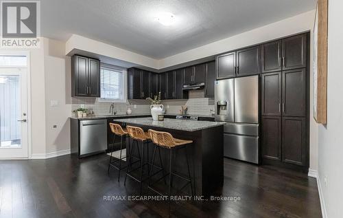 310 Main Street E, Grimsby, ON - Indoor Photo Showing Kitchen With Stainless Steel Kitchen With Upgraded Kitchen