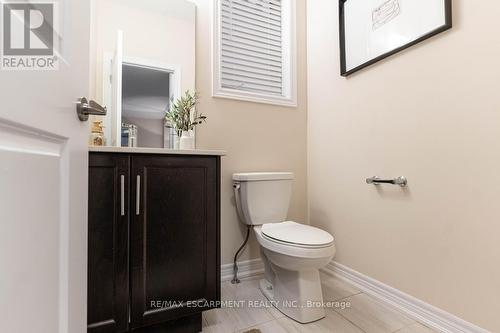 310 Main Street E, Grimsby, ON - Indoor Photo Showing Bathroom