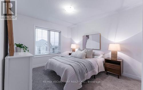 310 Main Street E, Grimsby, ON - Indoor Photo Showing Bedroom