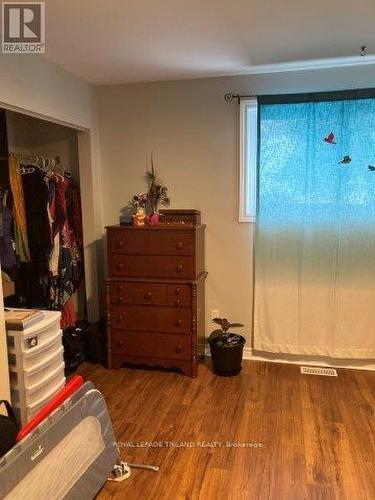 268 Carrie Street, Strathroy-Caradoc (Nw), ON - Indoor Photo Showing Bedroom