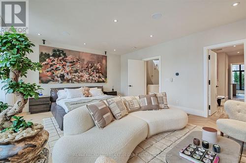 63 Pears Avenue W, Toronto, ON - Indoor Photo Showing Living Room