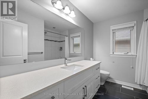 1281 Greenwood Park Drive, Kingston (Kingston East (Incl Barret Crt)), ON - Indoor Photo Showing Bathroom