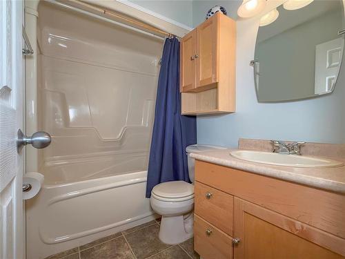 53 Wascana Drive, Brandon, MB - Indoor Photo Showing Bathroom