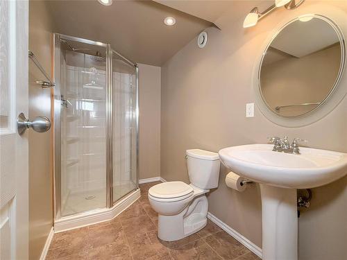 53 Wascana Drive, Brandon, MB - Indoor Photo Showing Bathroom