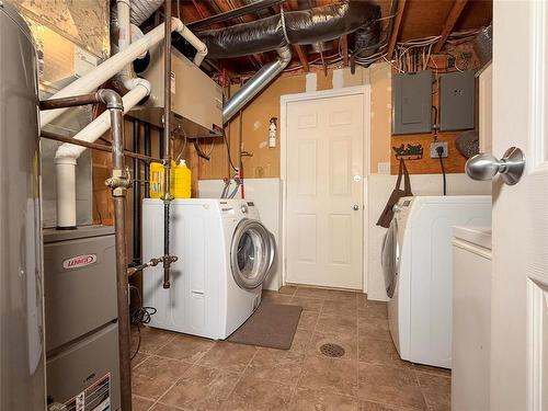 53 Wascana Drive, Brandon, MB - Indoor Photo Showing Laundry Room