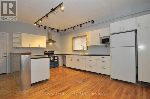 4 - 199 Islington Avenue, Toronto, ON - Indoor Photo Showing Kitchen