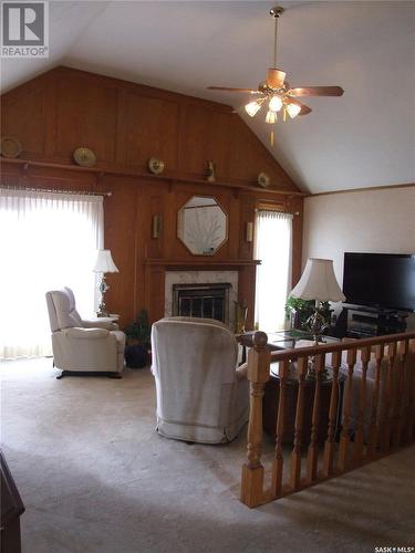 316 8Th Street W, Leader, SK - Indoor Photo Showing Living Room With Fireplace