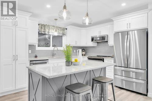 8 Loraine Avenue, Quinte West, ON - Indoor Photo Showing Kitchen With Upgraded Kitchen