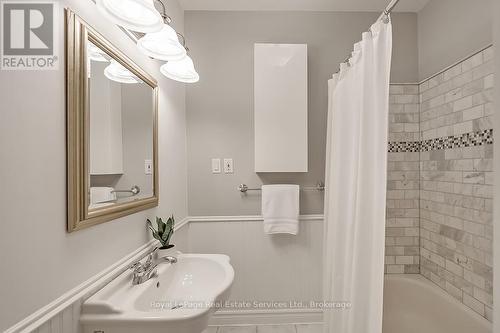 50 Burnet Street, Oakville (1002 - Co Central), ON - Indoor Photo Showing Bathroom